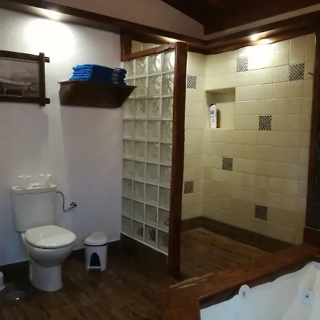 Guinderos منزل ريفي